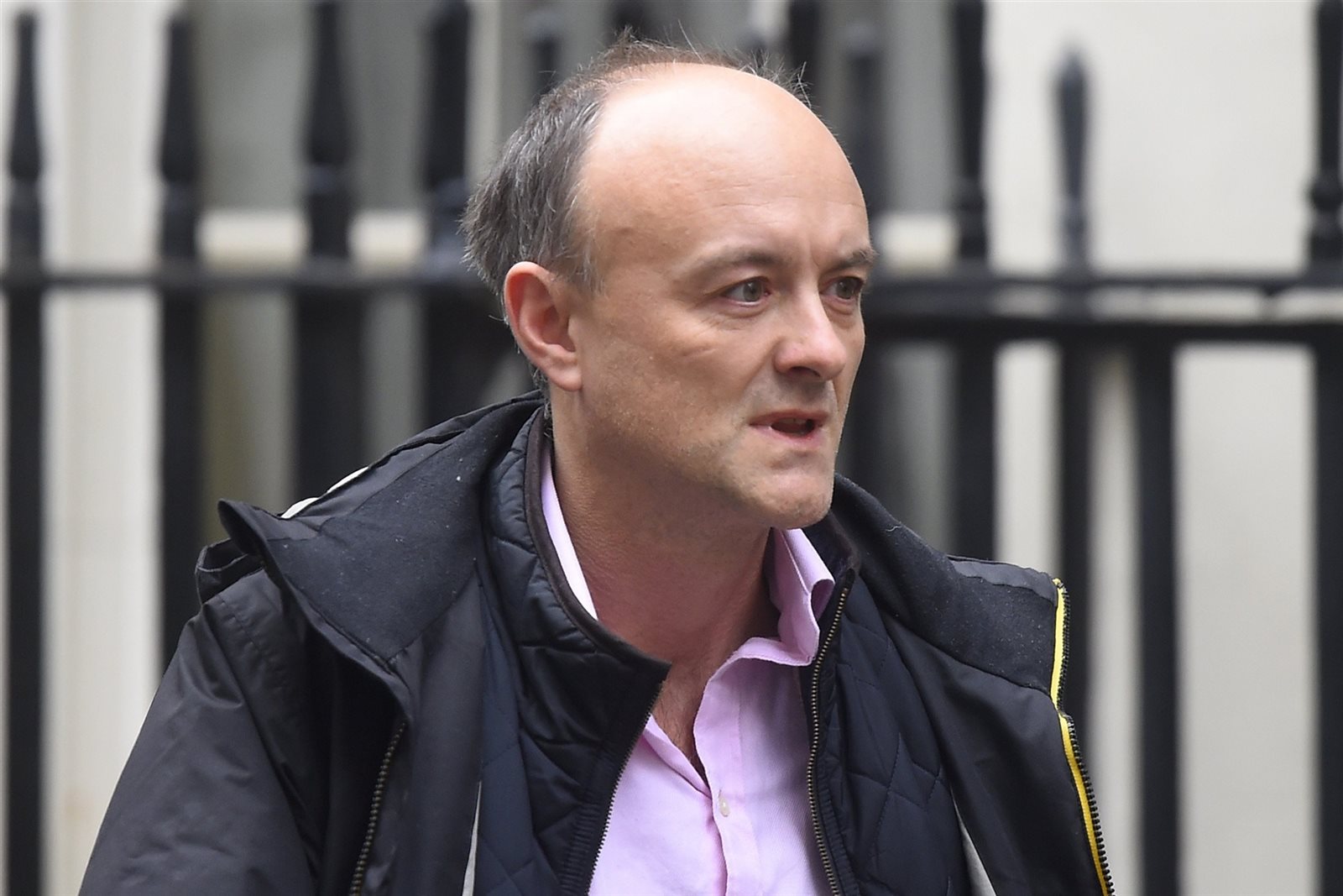 دومينيك كامينجز مستشار رئيس وزراء بريطانيا بوريس جونسون