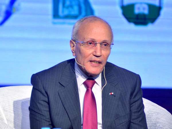  اللواء محمد العصار وزير  الدولة للإنتاج الحربي