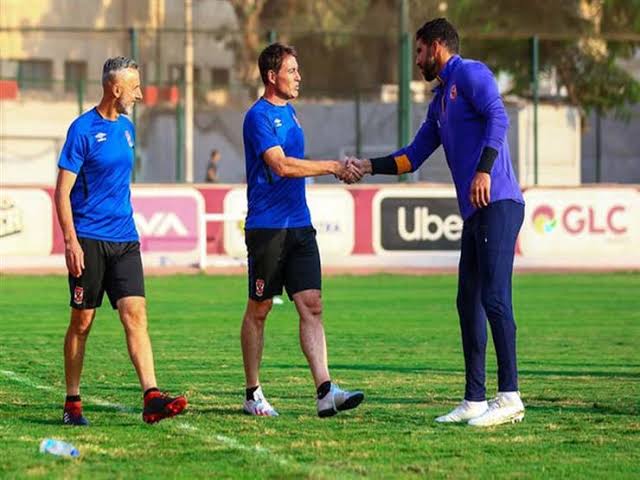 ميشيل ياناكون مدرب حراس الأهلي واكرامي وفايلر