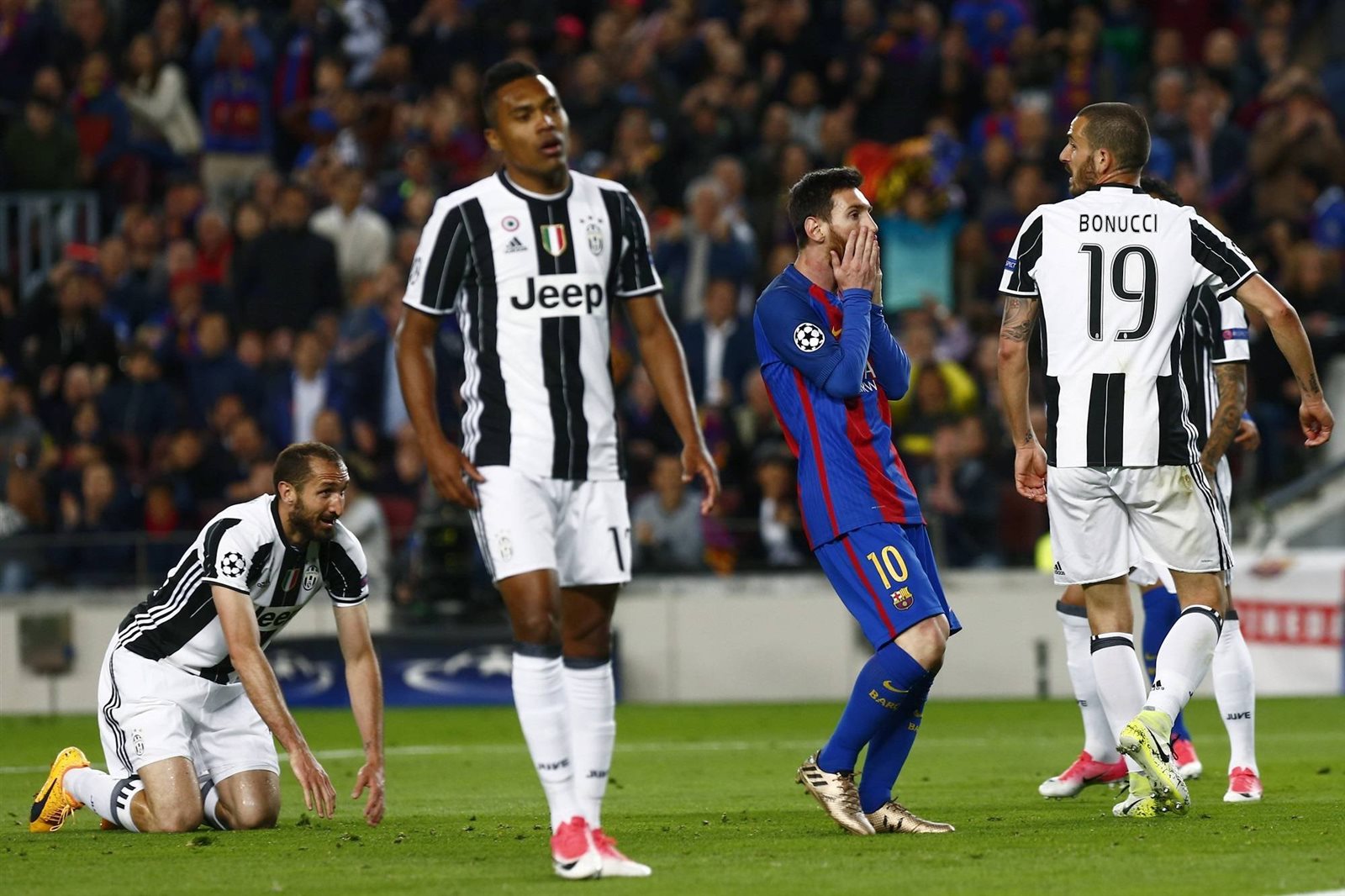  يوفنتوس وبرشلونة 