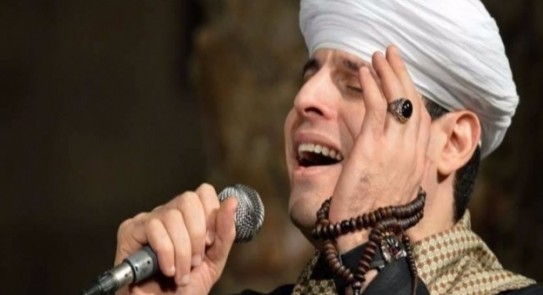 التهامي يشيد بقرارات وزير الشباب والرياضة ويبدع في الإنشاد 