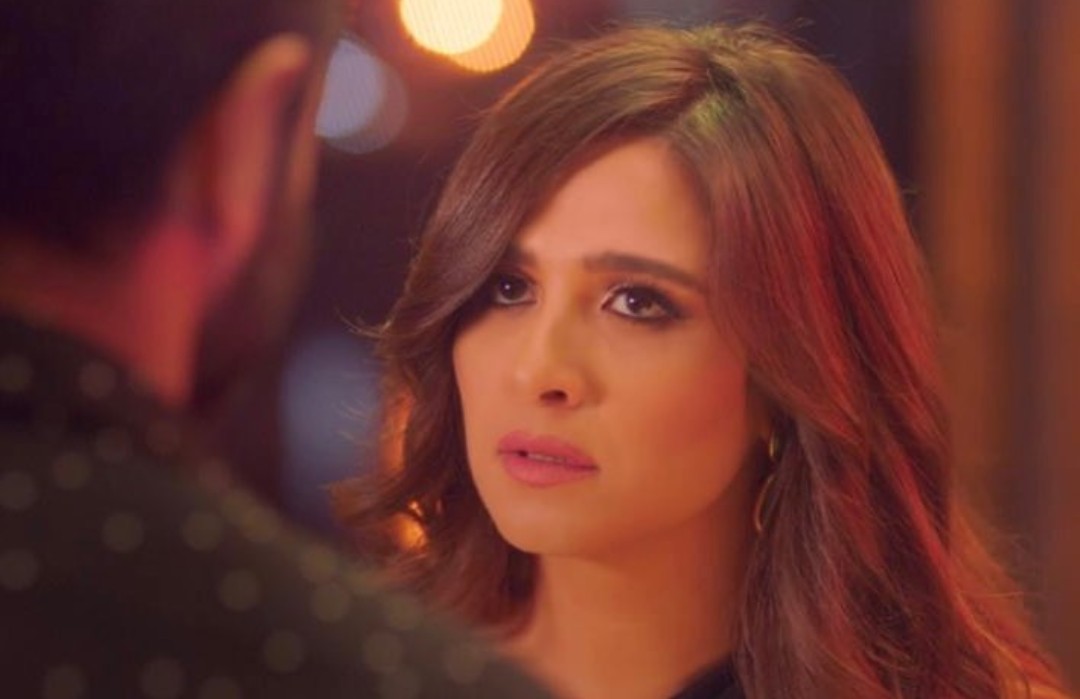 ياسمين عبد العزيز