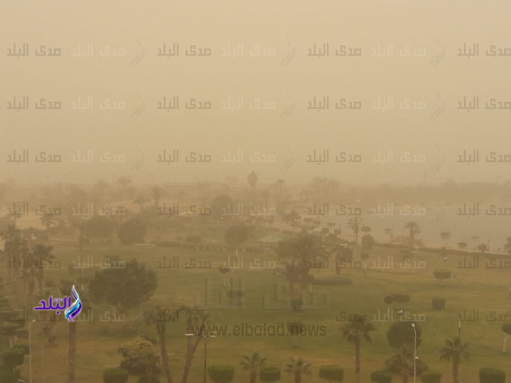 إغلاق موانئ السويس بسبب سوء الأحوال الجوية