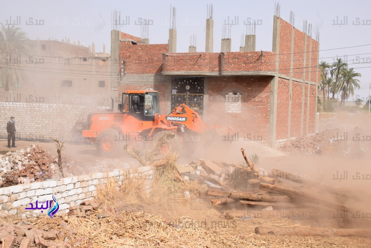 ازالة مخالفات بناء