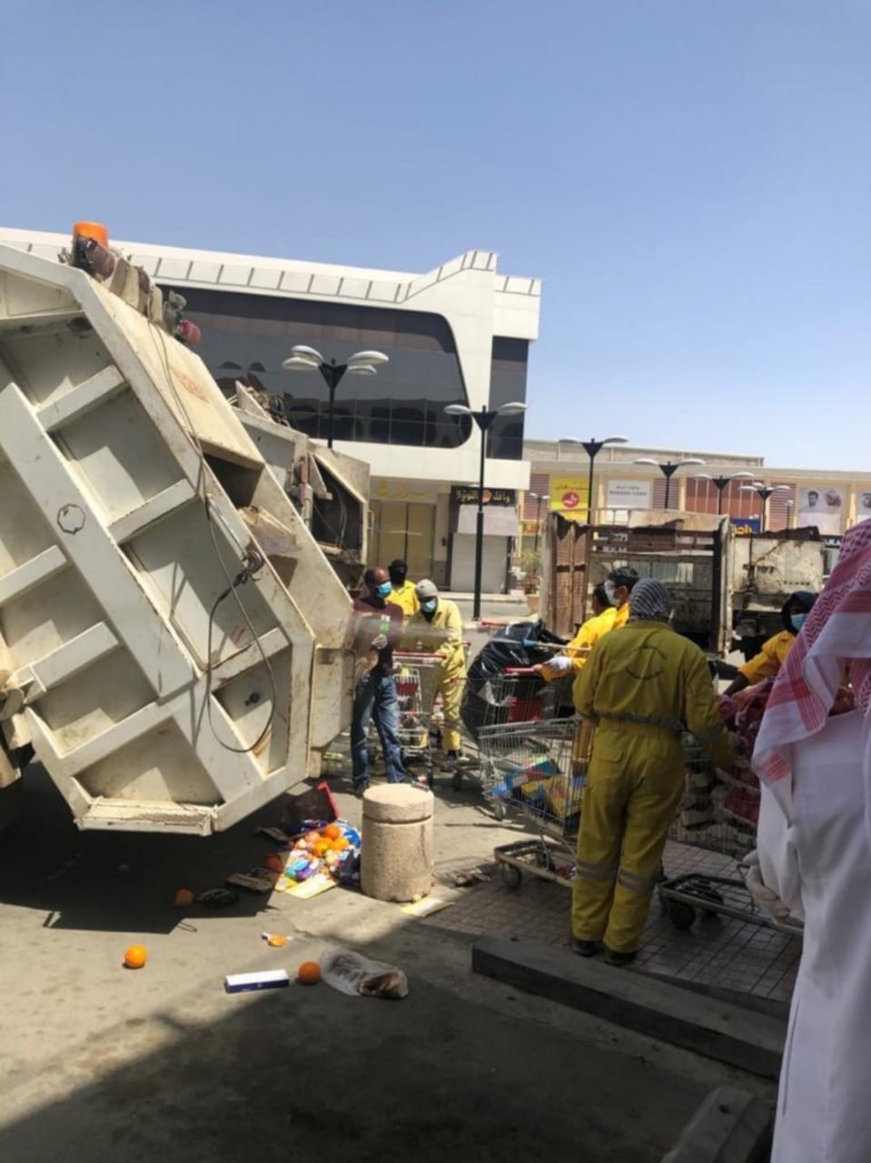 اتلاف بضائع فى السعودية