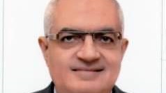  الدكتور أشرف عبد الباسط