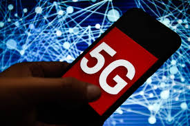 يوتيوب يزيل كل الفيديوهات التى تتهم شبكات 5G