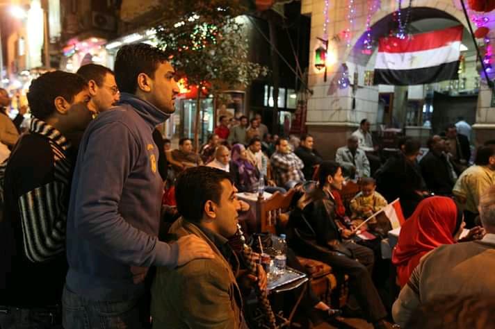 جماهير مصر أمام شاشات المقاهي