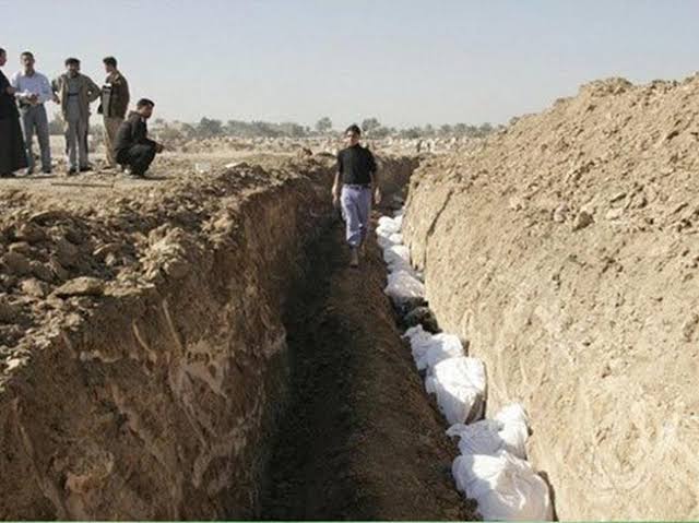 حكم دفن مجموعة من الموتى في قبر واحد