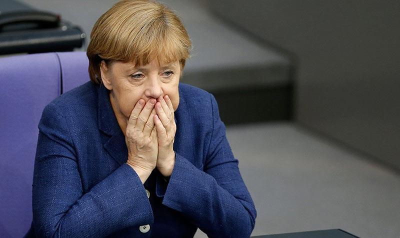 ميركل تتمنى لـ جونسون الشفاء العاجل