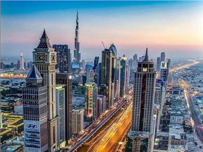 الأمارات تعلق الزواج والطلاق
