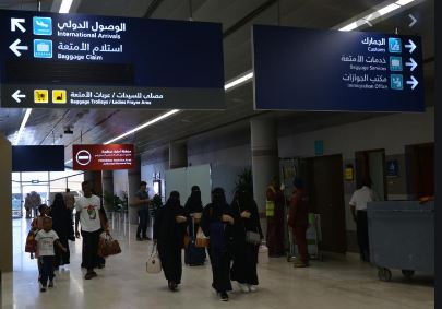 السعودية تفرض حجر صحي على المواطنين القادمين من الخارج