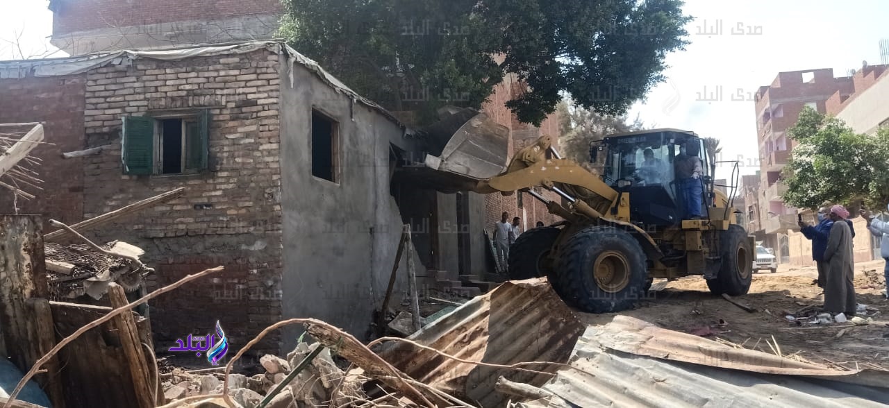 لاستكمال الخط الثالث لمترو الأنفاق..إزالة منطقة عزبة الإخلاص لاستكمال الخط الثالث لمترو الأنفاق..إزالة منطقة عزبة الإخلاص