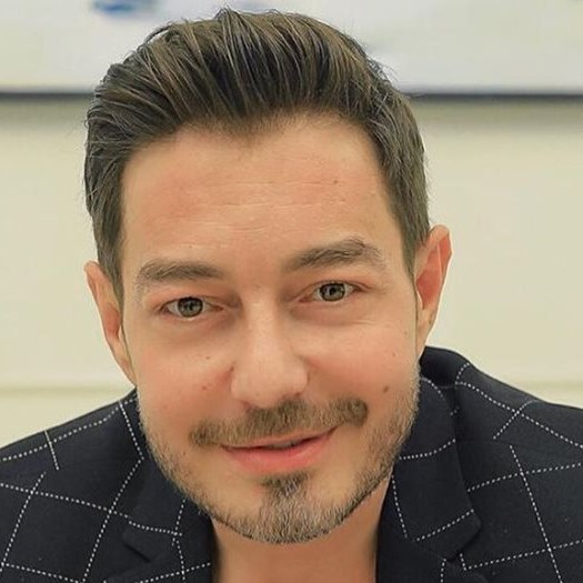 احمد زاهر 