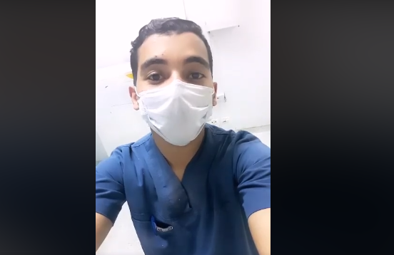 الممرض المنشد محمد رمضان