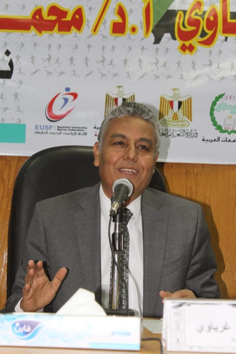  الدكتور يوسف غرباوي،