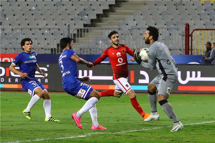  الأهلي وسموحة 