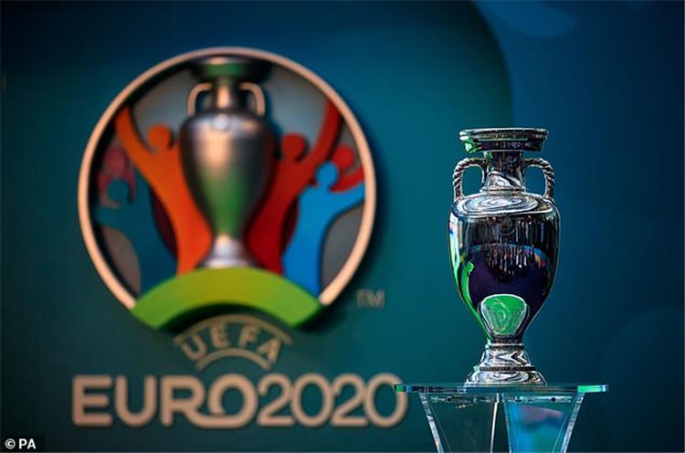 يورو 2020..