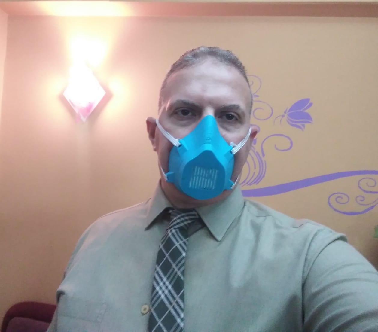 ابتكار كمامات جديدة بهندسة حلوان