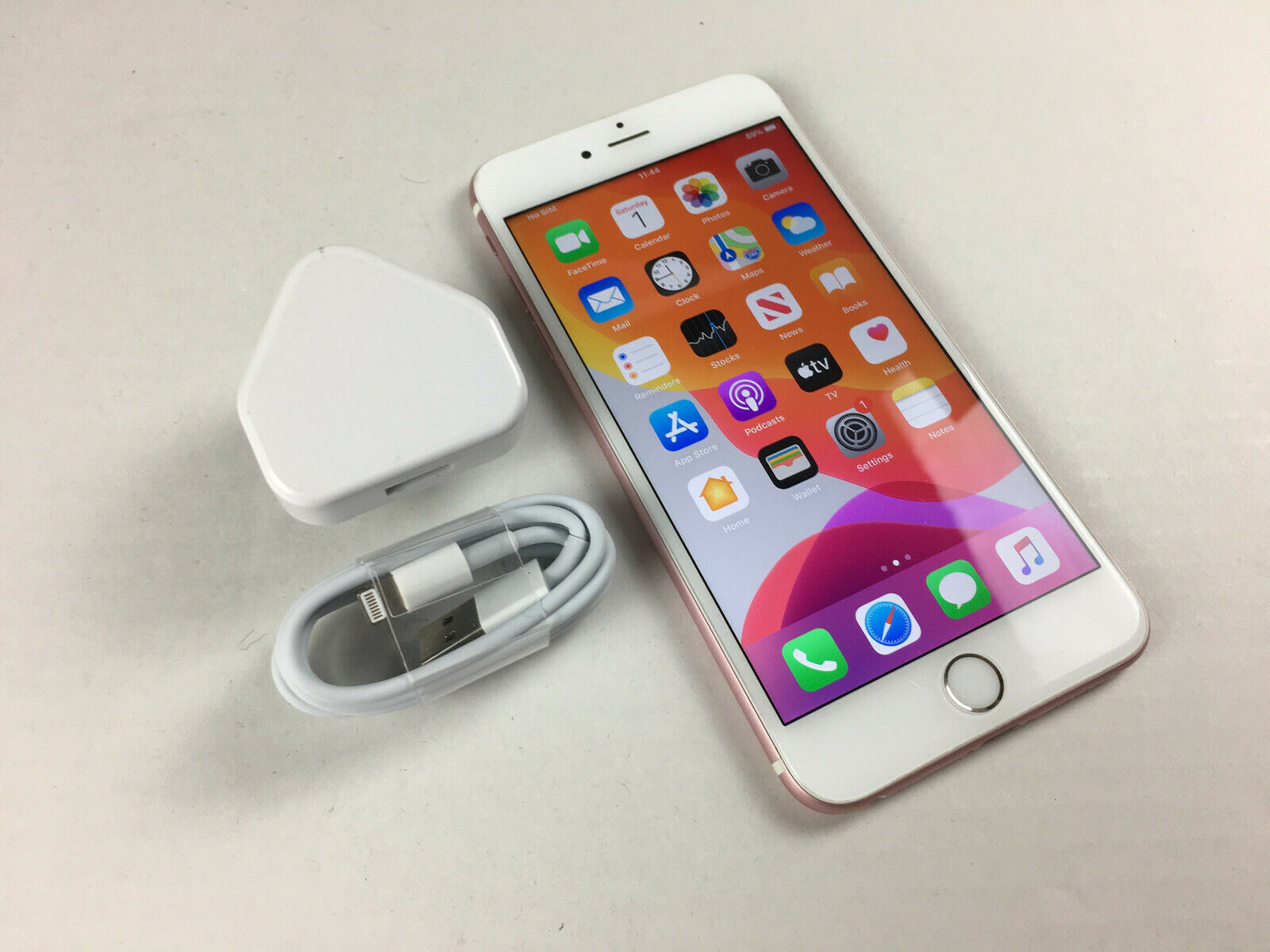 اشتري iPhone 6s Plus نسخة 32 جيجابايت بـ 2650 جنيهًا
