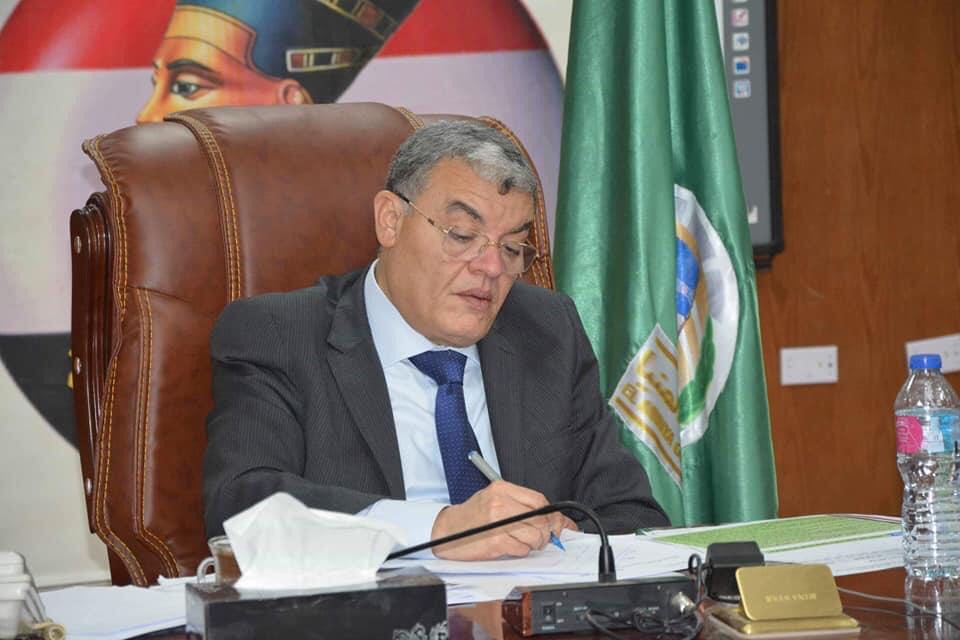 محافظ المنيا