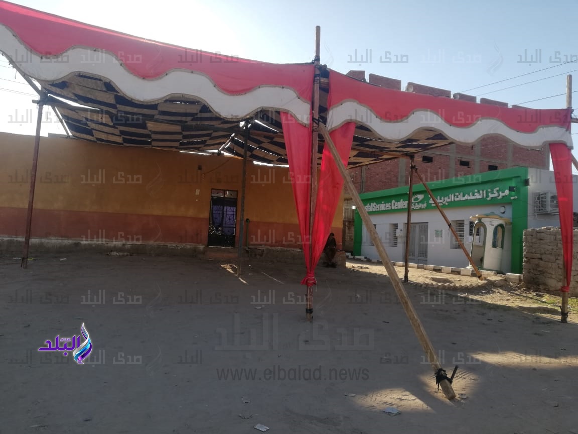 تجهيز مقرات صرف منحة العمالة 
