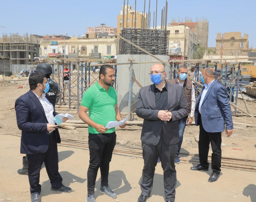 محافظ بني سويف يتفقد انتظام العمل 