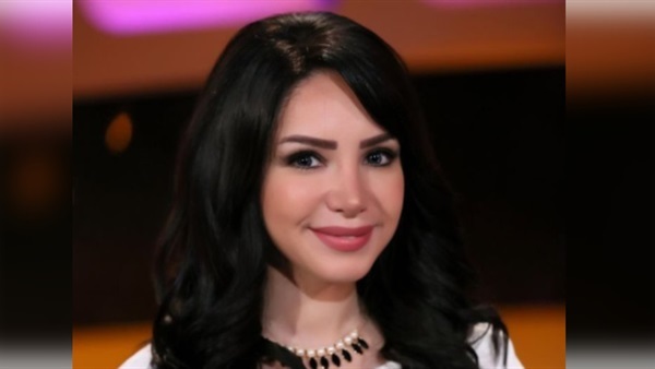 إنجي علاء 