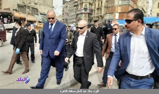 حملة مكبرة لرفع الباعة وإخلاء العتبة والموسكي من المواطنين