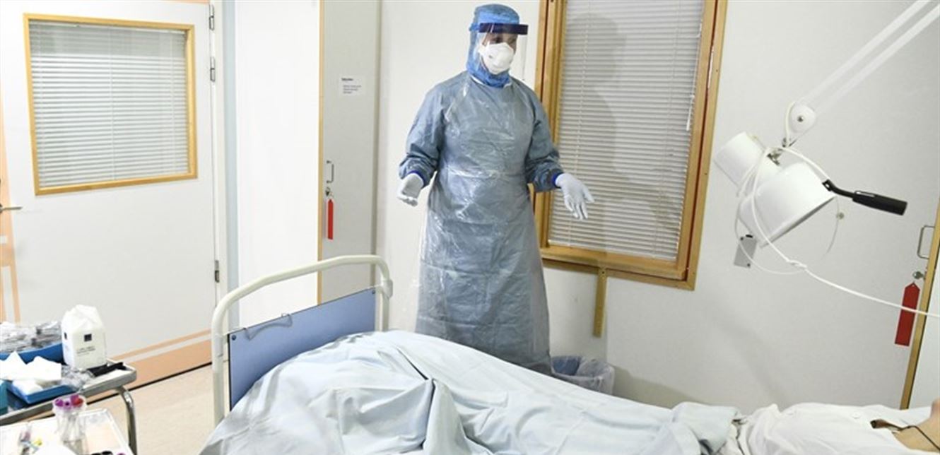 استقبال طبيب لبنان بعد خروجه من العناية المركزة