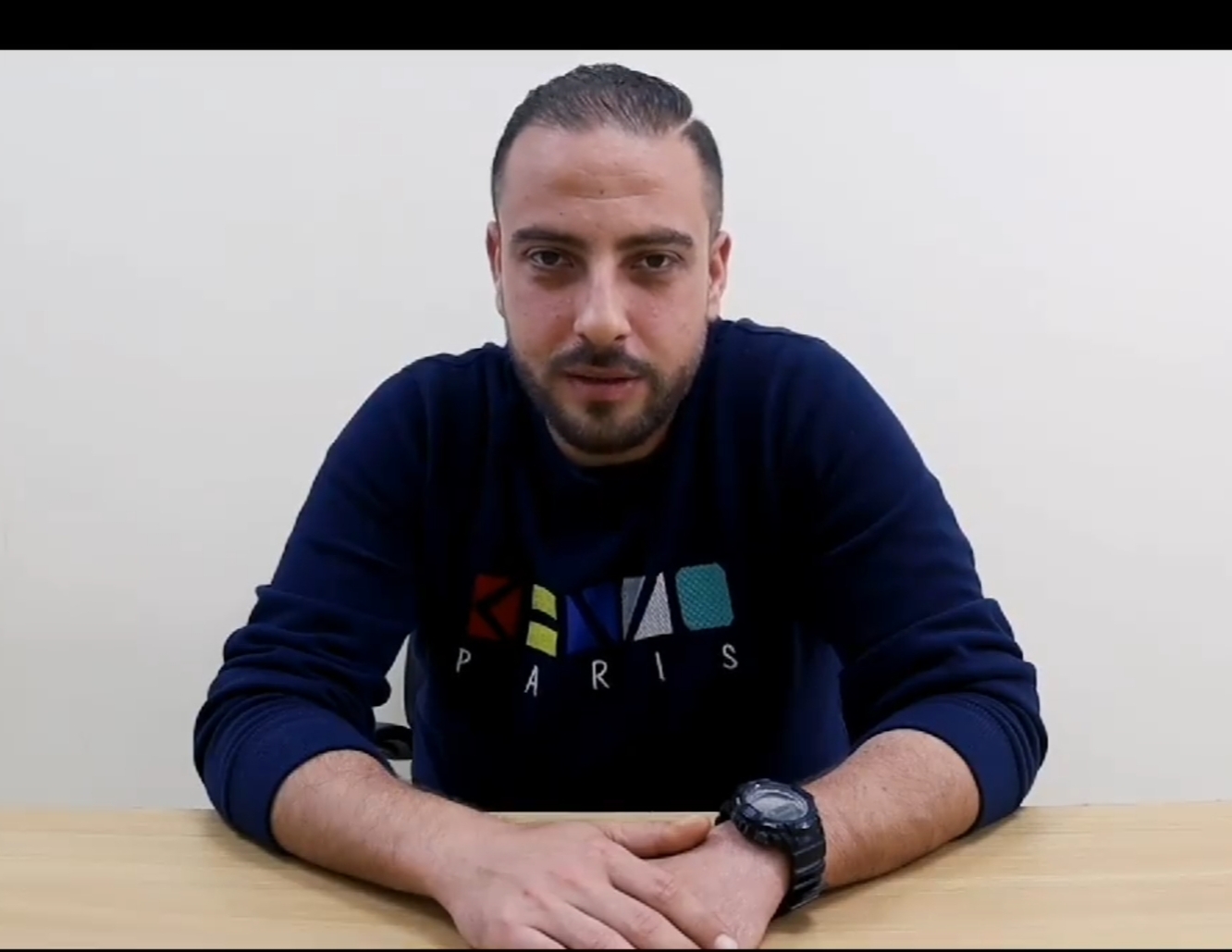 الدكتور احمد فرح، اخصائي نساء وتوليد، و المدير الطبي