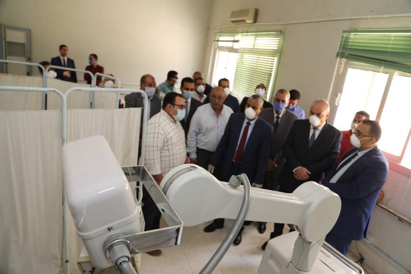 محافظ قنا ورئيس جنوب الوادي يتابعان تجهيز المدينة الجامعية ل