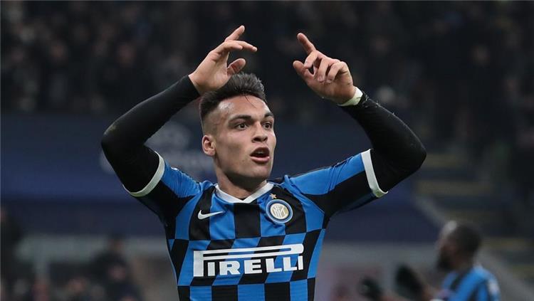  لاوتارو مارتينيز،