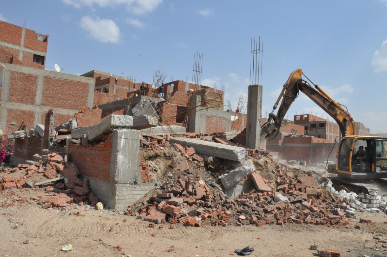 إزالة تعديات على الأراضي الزراعية بالقليوبية