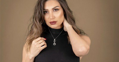 سارة نخلة