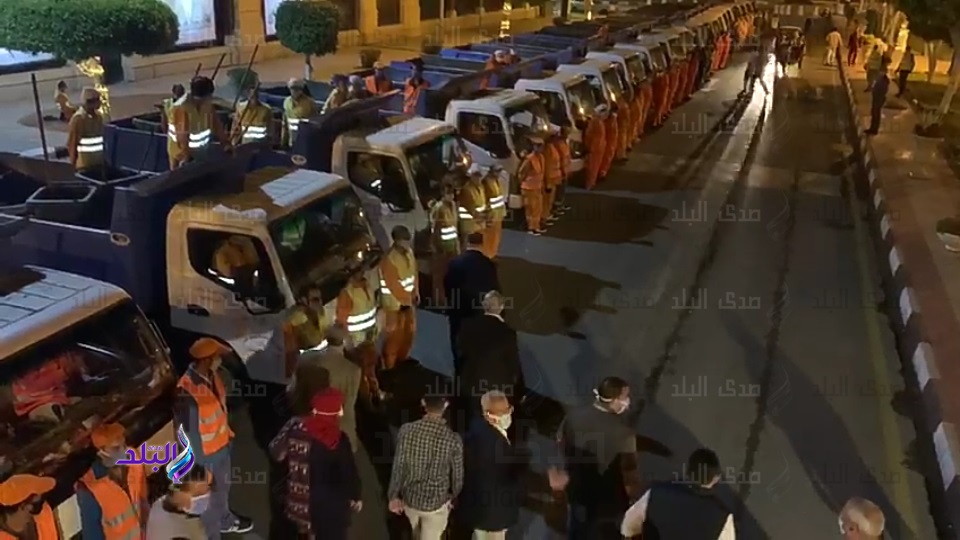 محافظ القاهرة يتفقد اصطفاف المعدات وحملة النظافة 