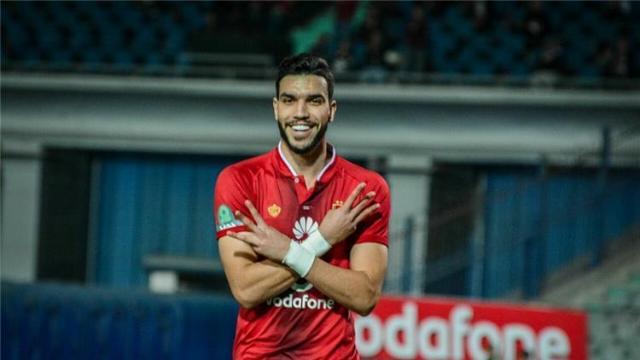  وليد أزارو لاعب النادي الأهلي 