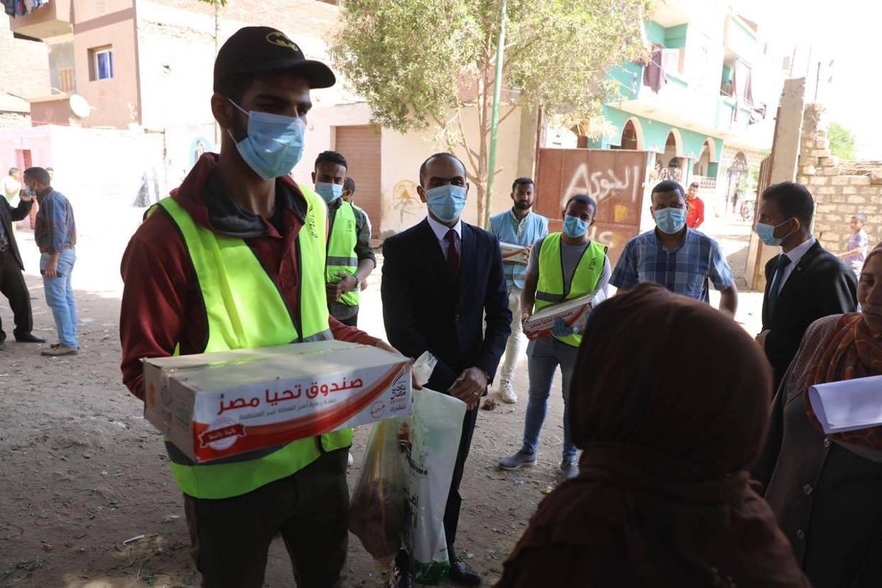 توزيع مساعدات على قرى سوهاج 