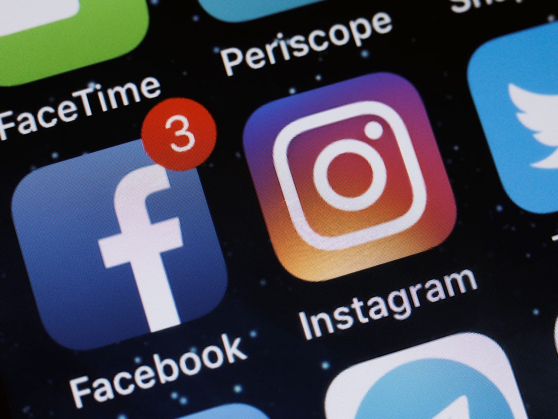  كيفية إضافة رابط Instagram إلى حسابك في فيسبوك