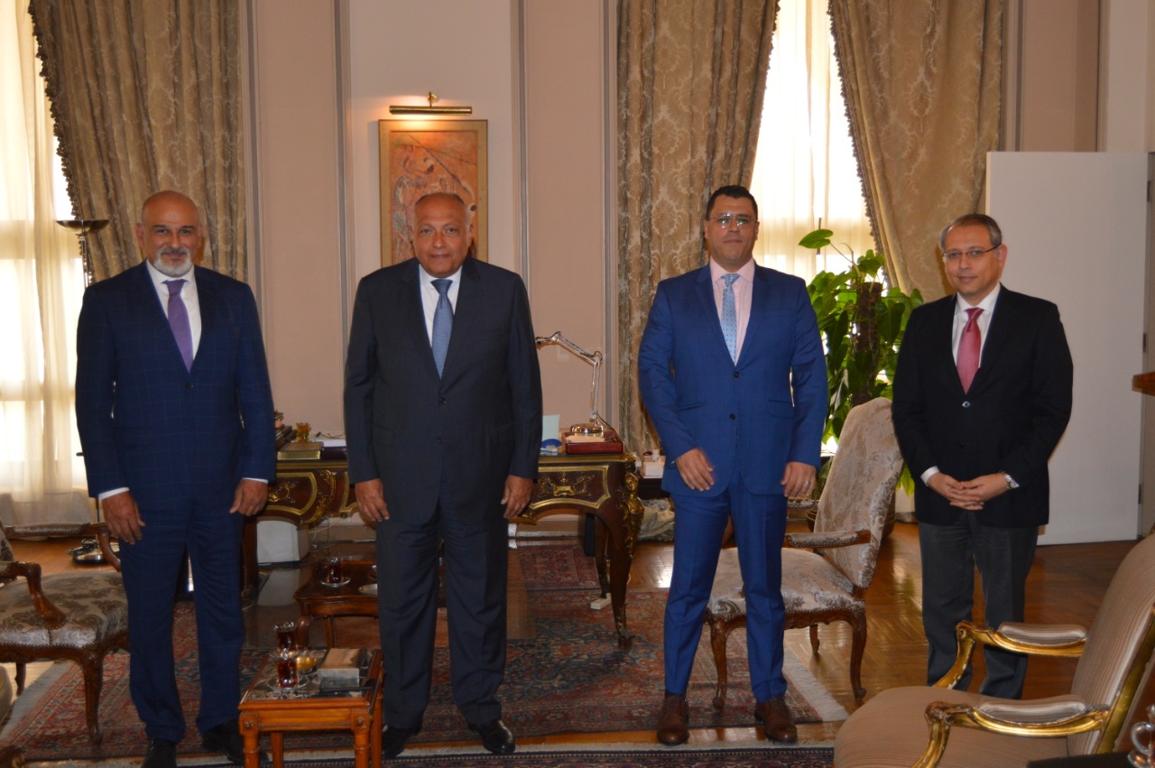 وزير الخارجية خلال اللقاء