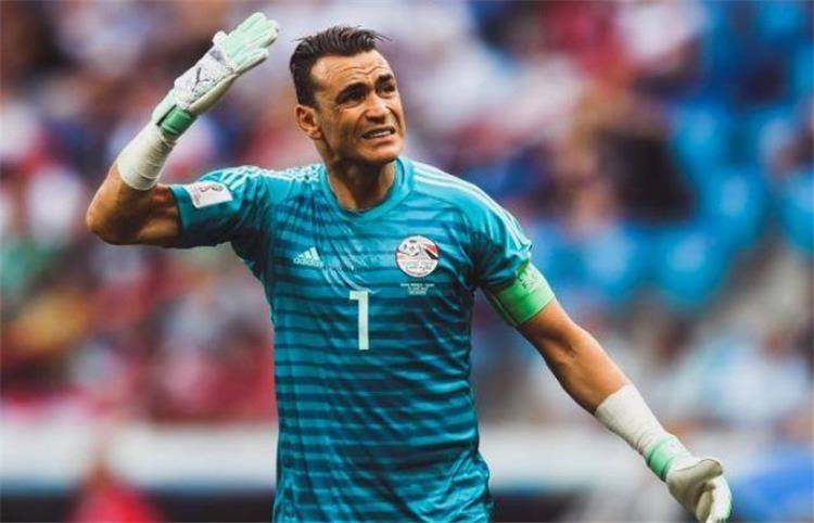  عصام الحضري،