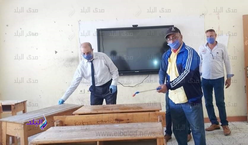 جانب من أعمال التطهير والتعقيم