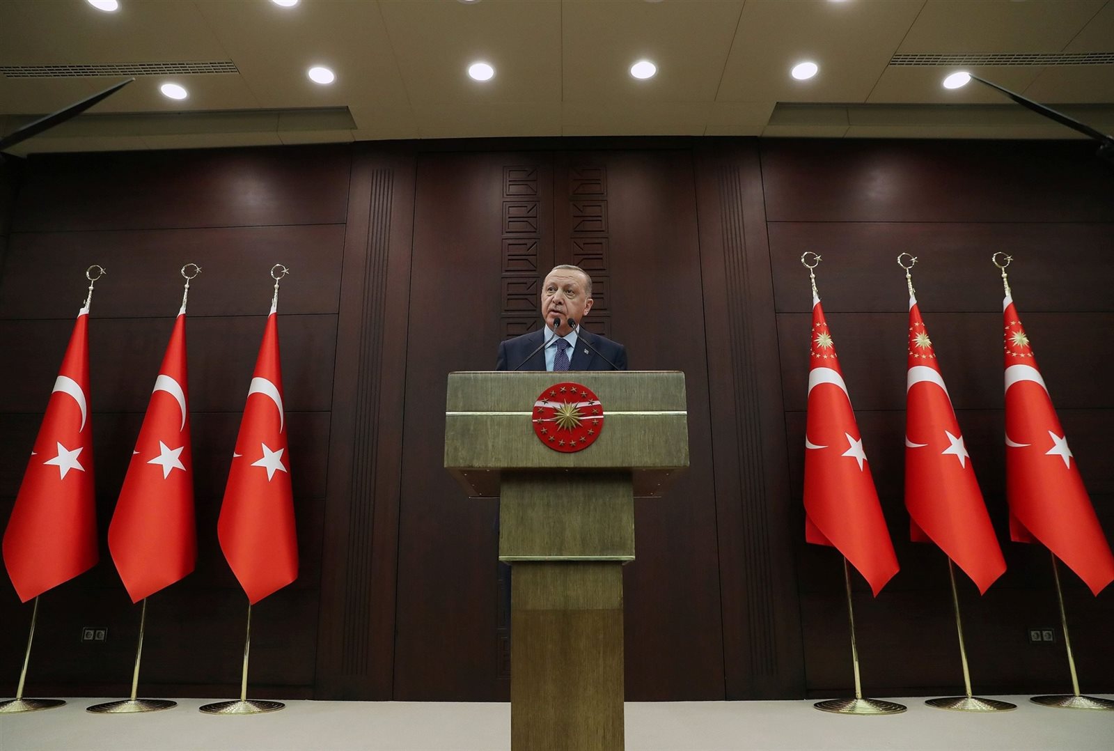 أردوغان ..فشل حكومي بمواجهة كورونا