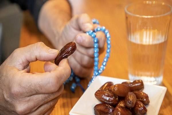 الصحة العالمية توجه نصائح لصيام رمضان بشكل آمن خلال كورونا