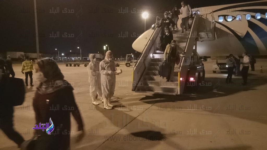 وصول رحلة طيران تقل 71 عالقا بالخارج لمطار مرسى علم 