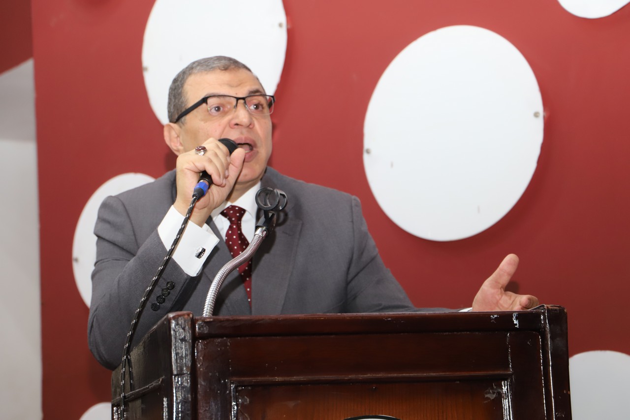 وزير القوى العاملة محمد سعفان