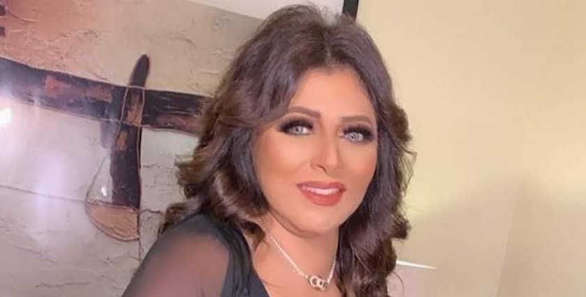 هالة صدقى