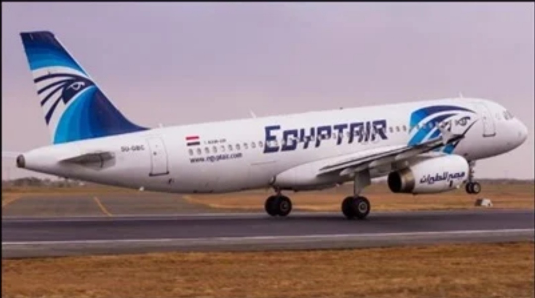 مطار القاهرة 
