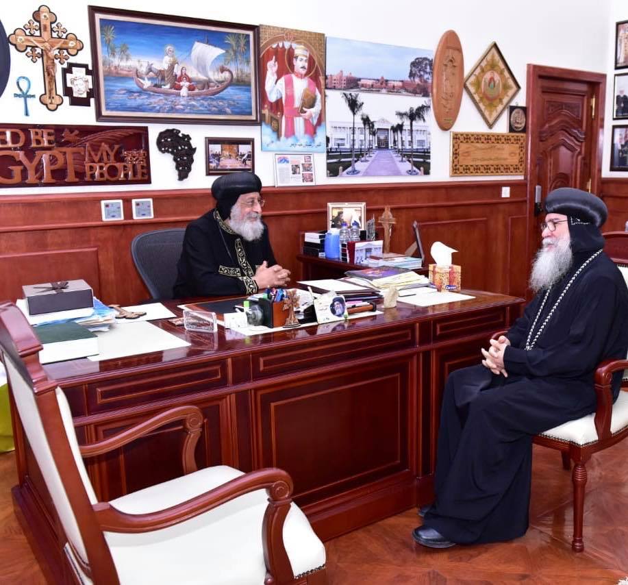 أسقف المنيا يهنئى البابا تواضروس الثاني بعيد القيامة