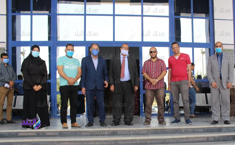 الفريق الطبي بجامعة جنوب الوادي